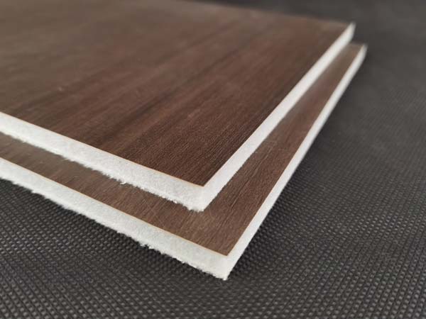 CFRTP材料的(de)成型工藝與熱固(gu)性複合材料的成(chéng)型工藝不同之處(chù)