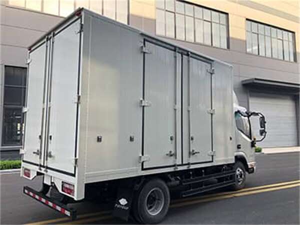 CFRT纖維熱複合闆(pan)替代汽車傳統(tong)鋼構減重