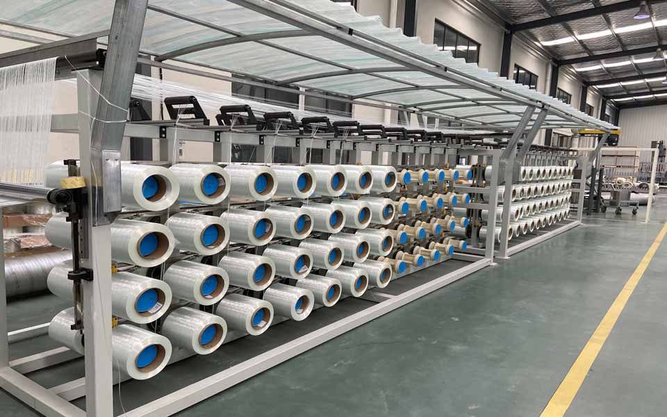 什麽(me)是連續纖(xian)維增強熱(rè)塑性複合(hé)材料（CFRTP），優勢(shi)是什麽(圖(tú)1)