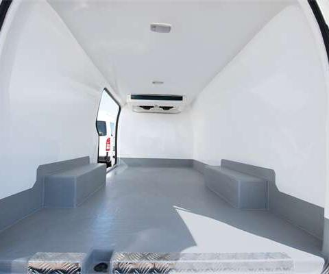 爲什(shí)麽冷藏車車(che)廂對車廂闆(pǎn)材質要求比(bi)一般車廂高(gāo)